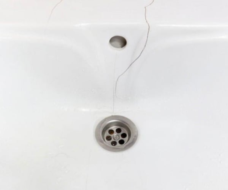 lavabo bị rạn nứt