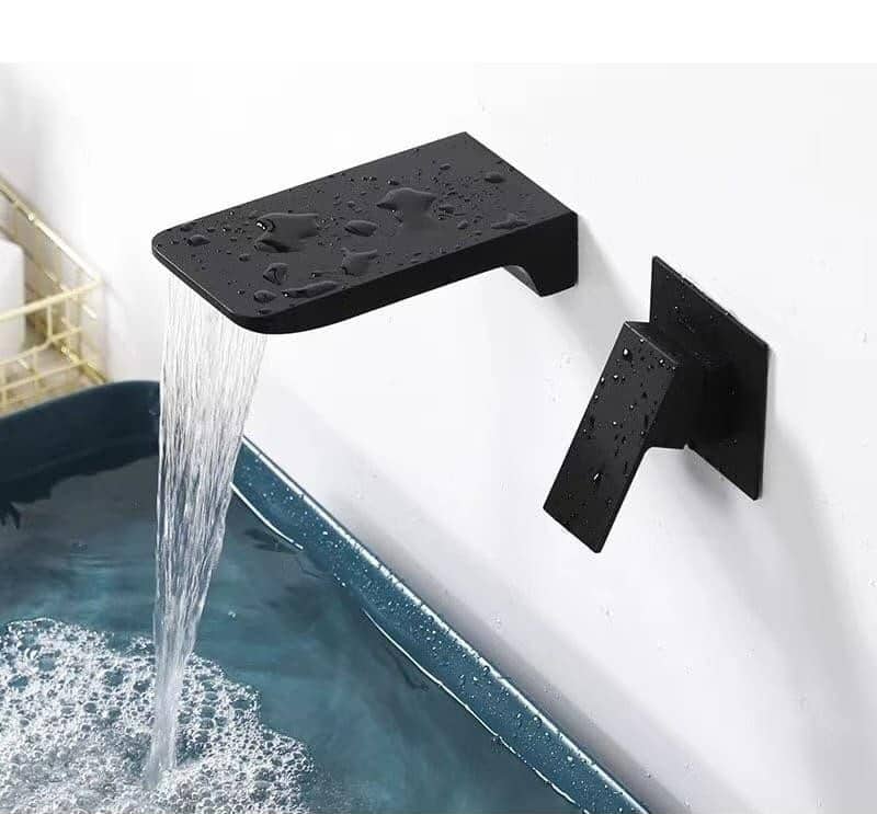Vòi lavabo âm tường là gì