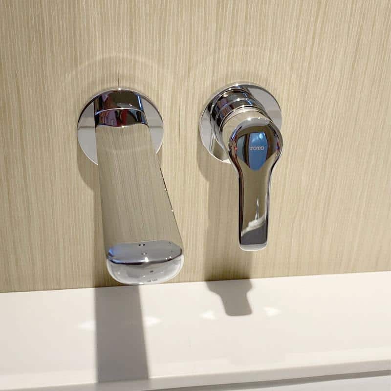 Vòi lavabo âm tường là gì