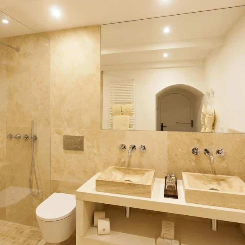 Vòi lavabo âm tường là gì