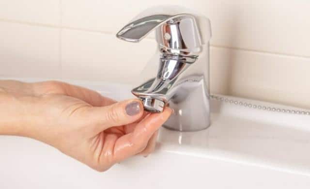 Cách vệ sinh và bảo dưỡng vòi lavabo