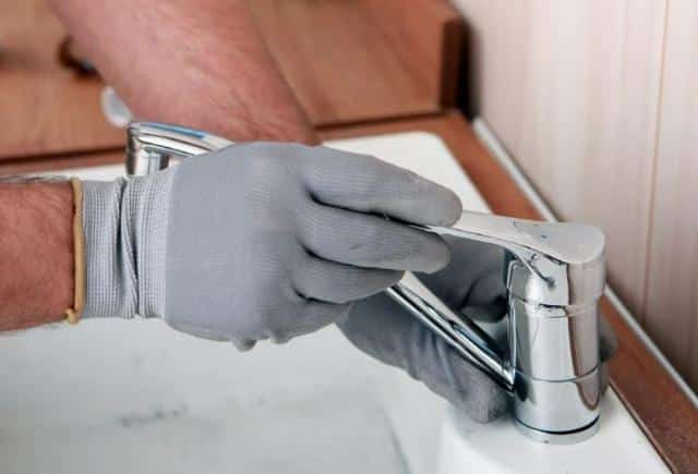 Cách lắp vòi lavabo tại nhà