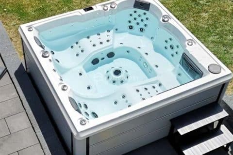 Cách Sử Dụng Bồn Tắm Jacuzzi
